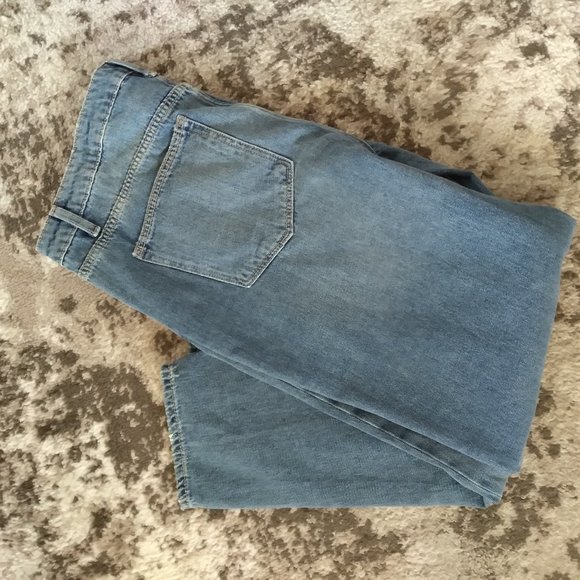 New Jr. 17 - 19 Ultra High Rise Jeans - Patches & Embroidery Accents - Picture 6 of 8